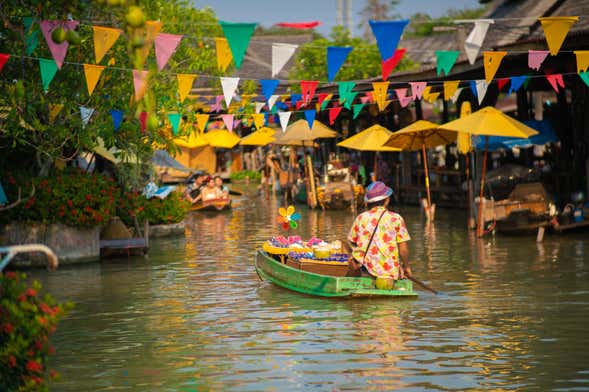 Pattaya Floating Market Boat Ride