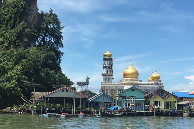 Pueblo Flotante de Koh Panyee