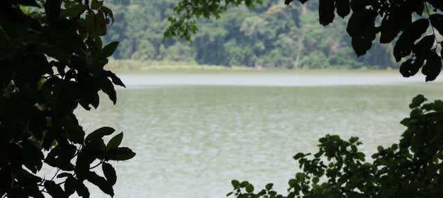 Senderismo por el lago Duluti