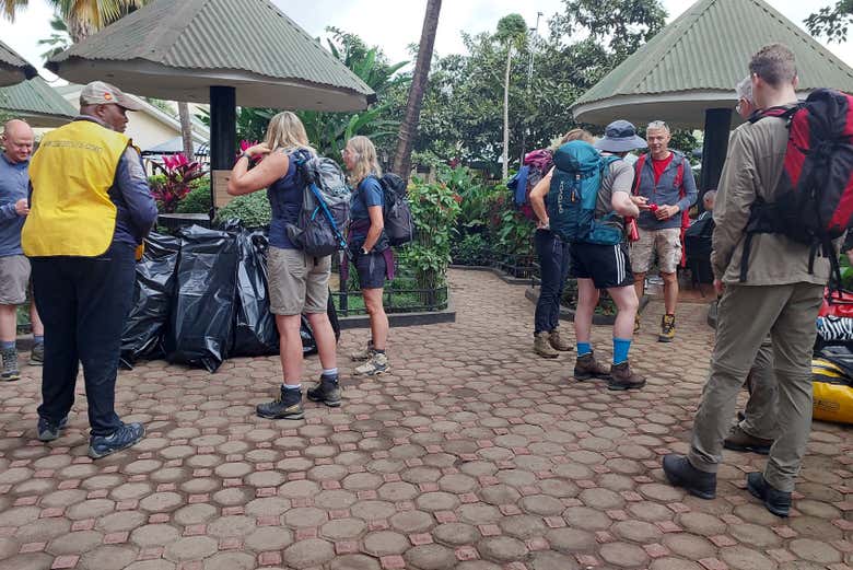 El grupo en el hotel preparándose para la ruta