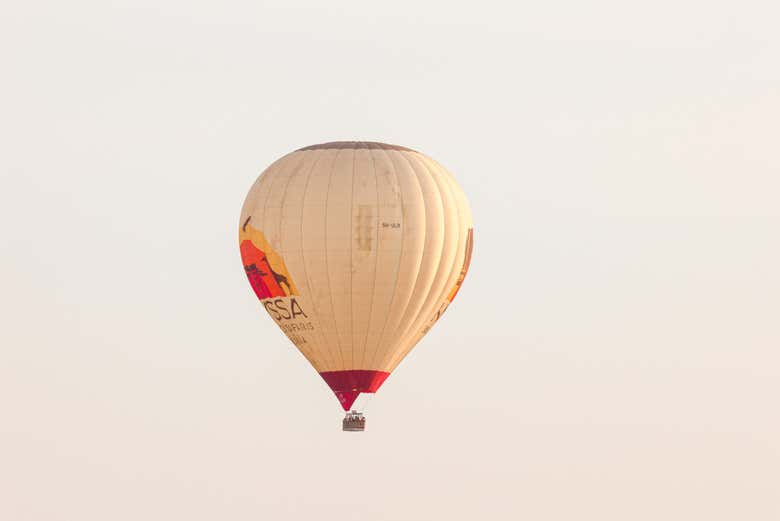 The Nyssa Balloon Safari's balloon made of gold-plated fabric is