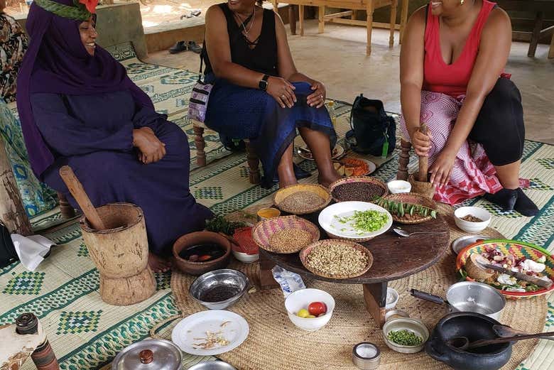 Elaborando platos de la cocina swahili