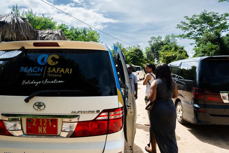 Vehículo listo para el safari