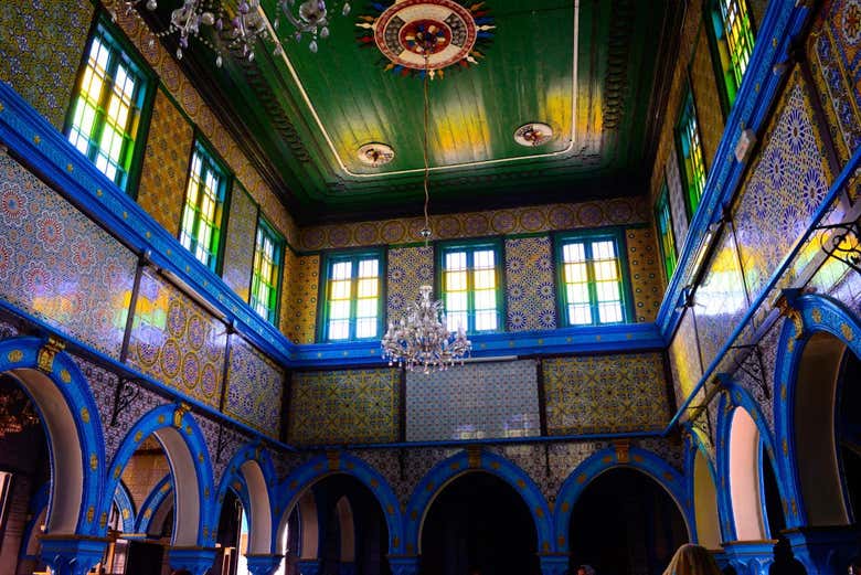 Decoración interior de la Sinagoga de la Ghriba