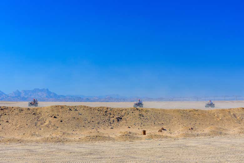 Parcourez le désert du Sahara en quad