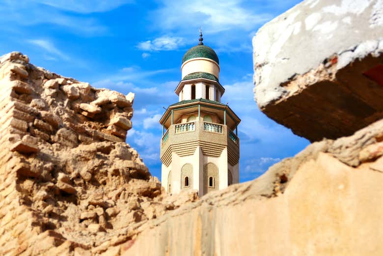 El minarete de la mezquita de Tozeur