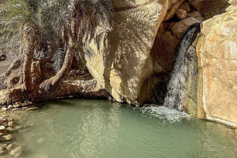 Una cascada en el desierto del Sahara