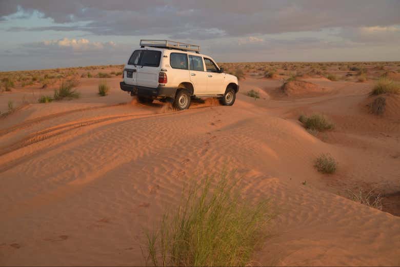 Atravessaremos o deserto de Douz de 4x4