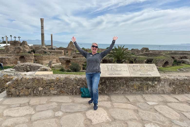 Disfrutando del free tour por Cartago