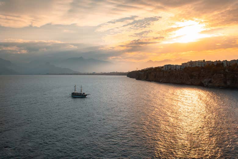Vendo o entardecer de Alanya