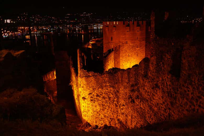 Serata nel castello di Alanya