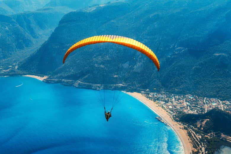 Sobrevolando la costa de Alanya