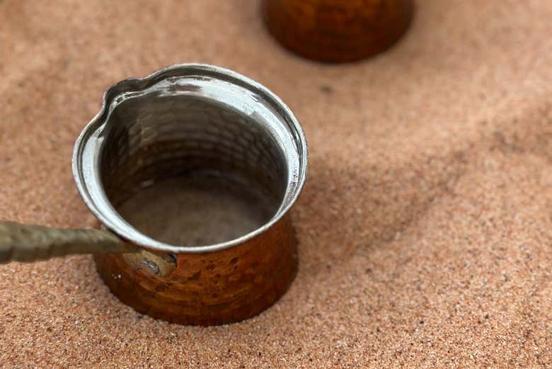 Un cezve, la cafetière traditionnelle turque
