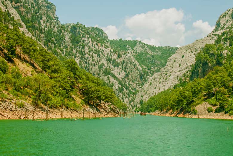 Lago Verde, en la costa de Turquía