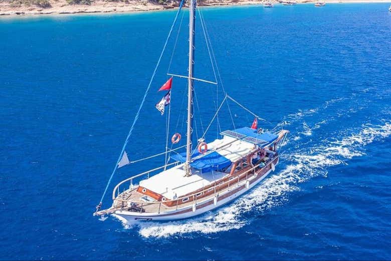 Hop on this schooner boat