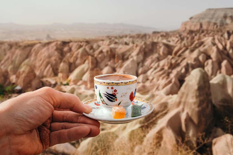 El exquisito café frente al paisaje de Capadocia