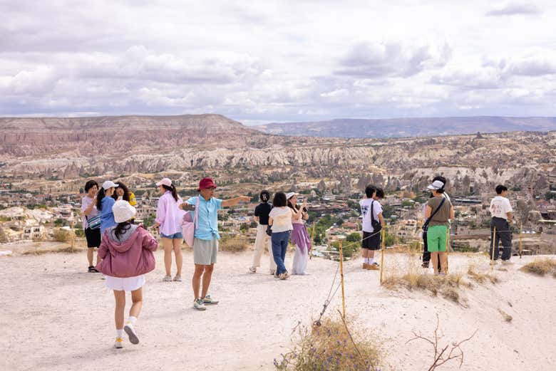 Visitando un mirador de la ruta verde, en el sur de Capadocia