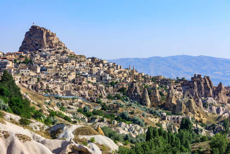 Vue panoramique sur Uçhisar et son château