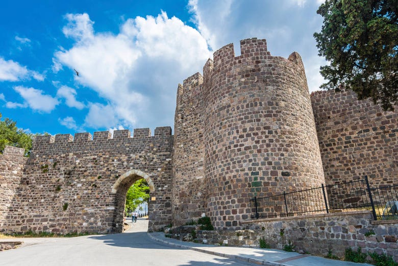 Antiguo castillo de Kadifekale