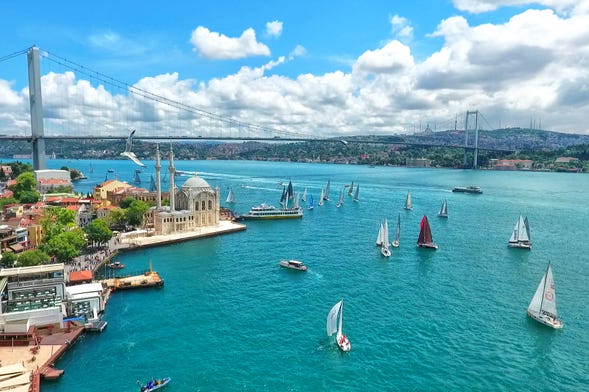 Istanbul Tour: Old City, Bosphorus Cruise & Cable Car