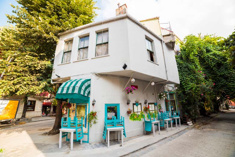 Un café dans le quartier de Kuzguncuk