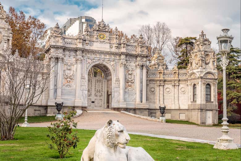 ¡Bienvenidos al Palacio de Dolmabahçe!