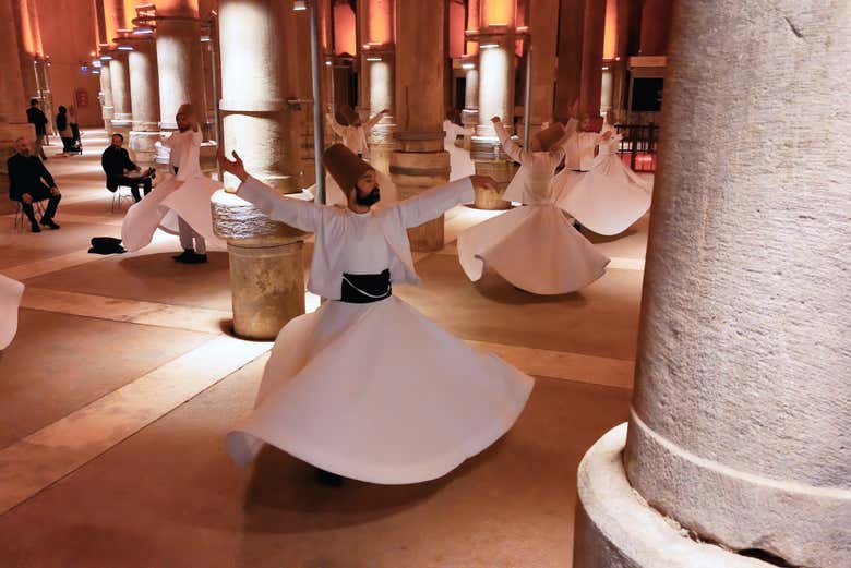 ¡Os encantará contemplar la vestimenta tradicional!