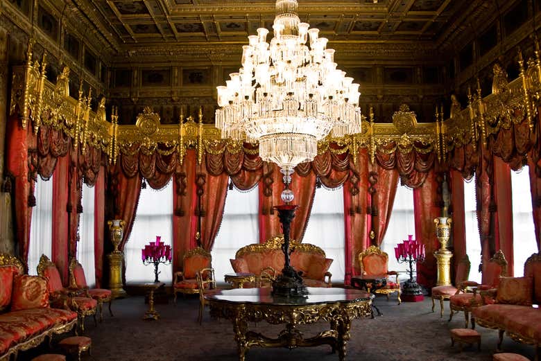 L'un des superbes salons du palais