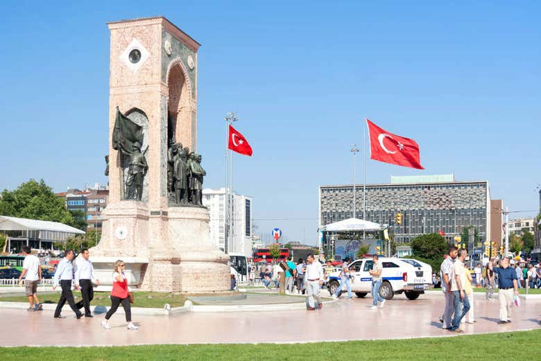 Free Tour of the Taksim Area of Istanbul - introducingistanbul.com