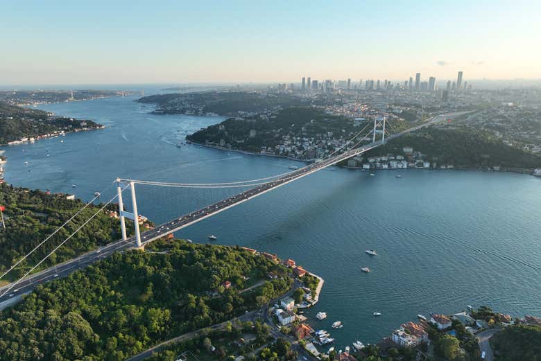 Passez de l'Europe à l'Asie en 2 minutes