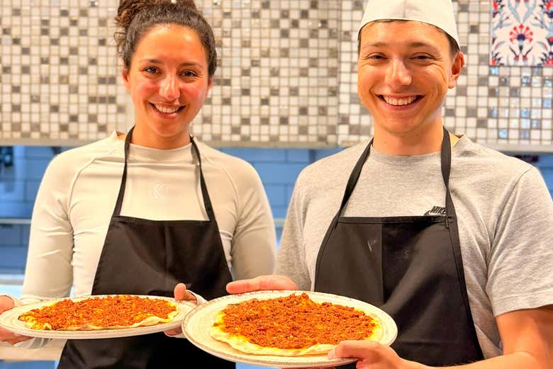 Listos para hornear la clásica pizza turca