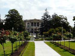 Palacio Dolmabahçe, jardins