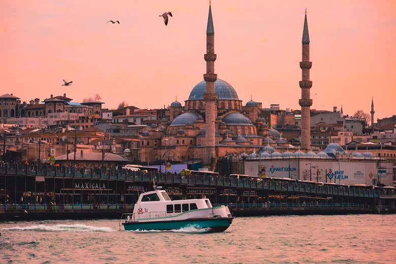 Tour of the Galata district