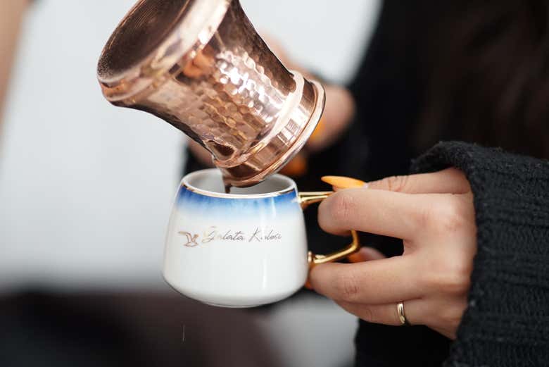 Enjoy a tasting with the workshop