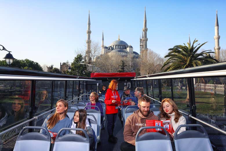 istanbul city tourist bus