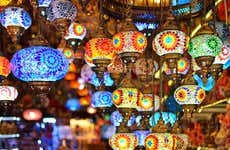 Oficina de luminárias turcas em Istambul