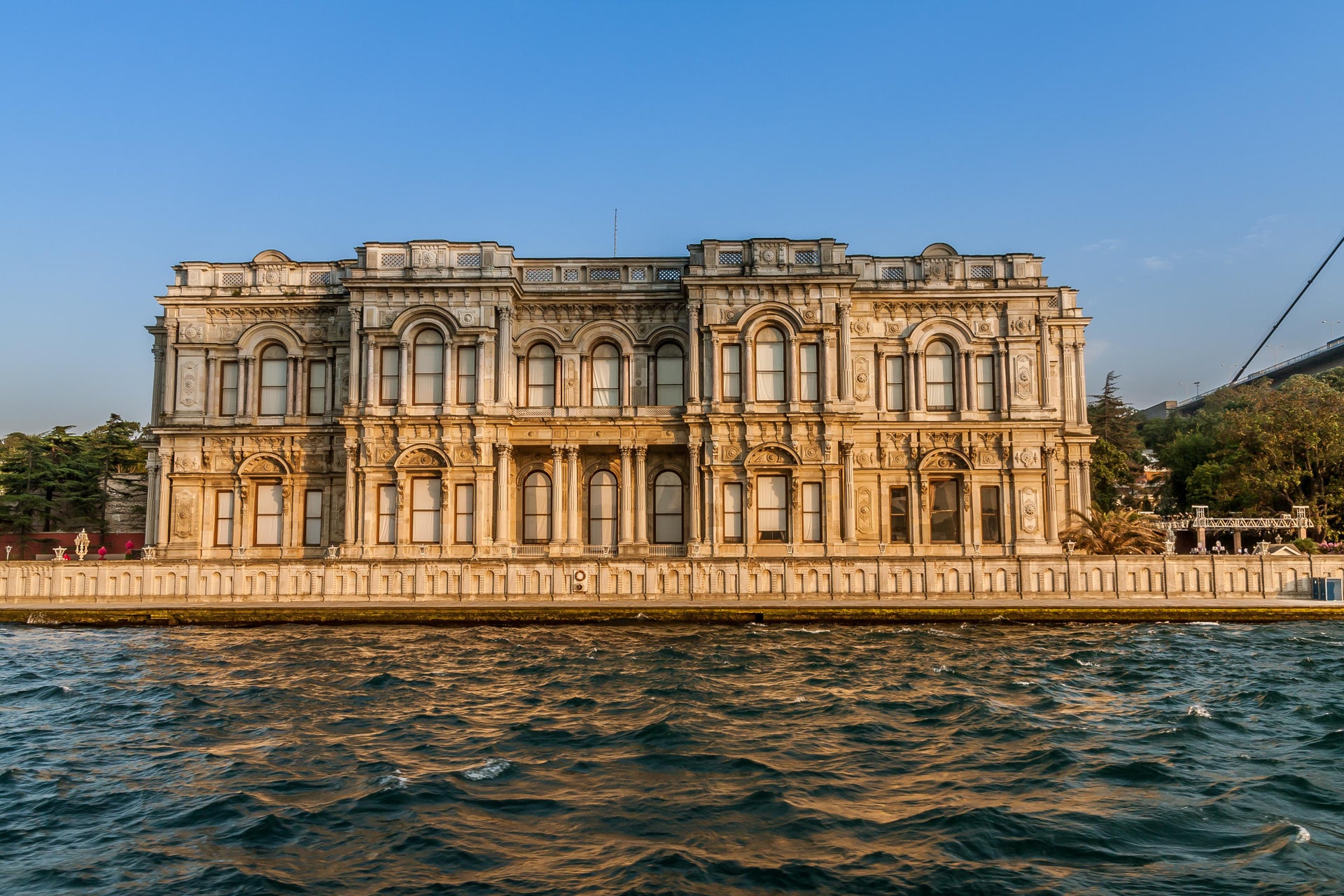Parte asiatica di Istanbul, Palazzo di Beylerbeyi ed Eyup