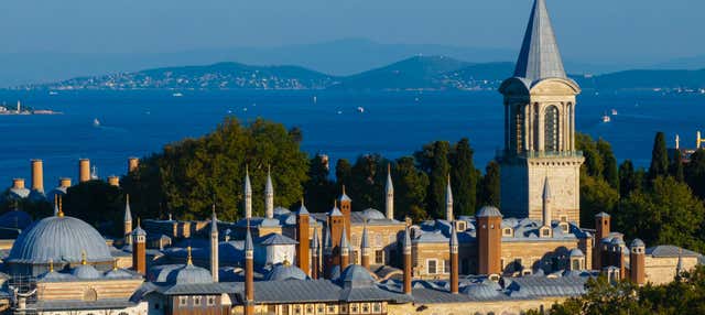 Visita guiada por el Palacio de Topkapi con acceso al harén + Iglesia de Santa Irene