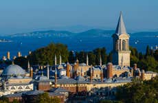 Visita guiada por el Palacio de Topkapi con acceso al harén + Iglesia de Santa Irene