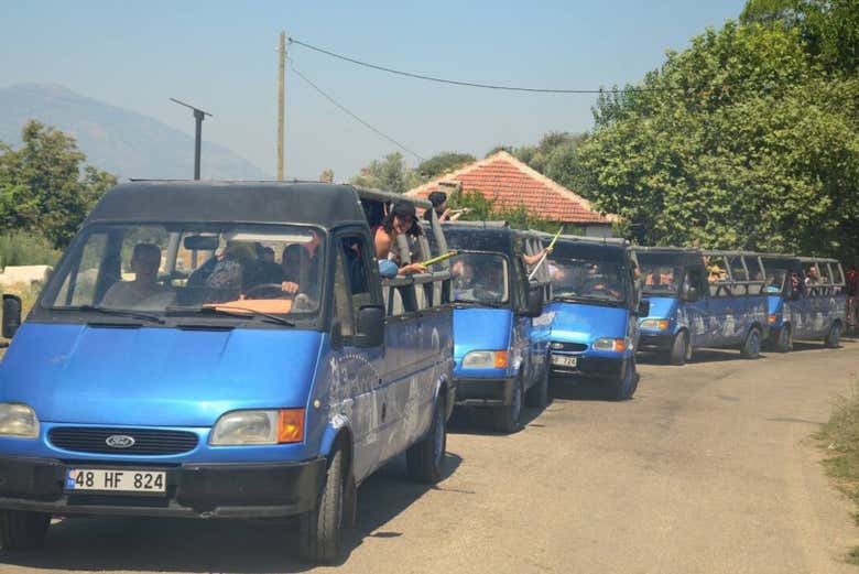 Tous les véhicules sur la route de Fethiye