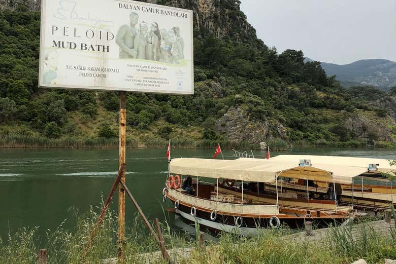 Boat to explore Daylan