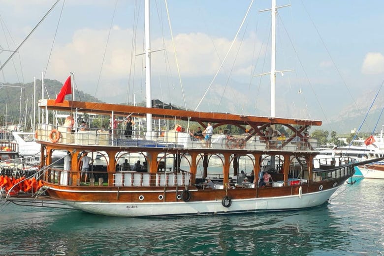 Crucero por el golfo de Antalya