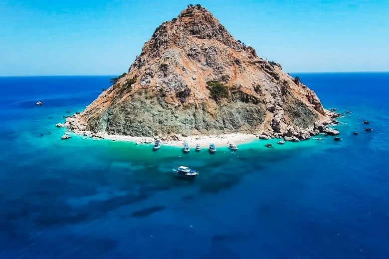 Suluada Island