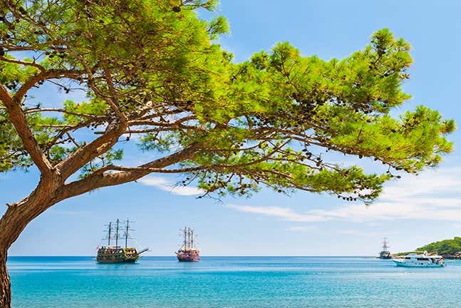 Bateaux pirates à Kemer
