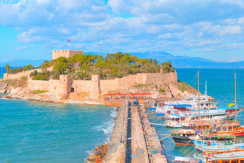 Heading to the island of Güvercinada