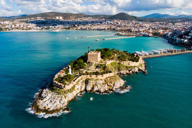 Panoramic view of the island of Güvercinada