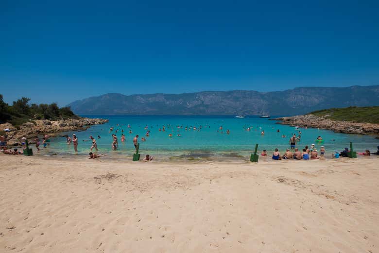 Conhecendo a praia da Cleópatra