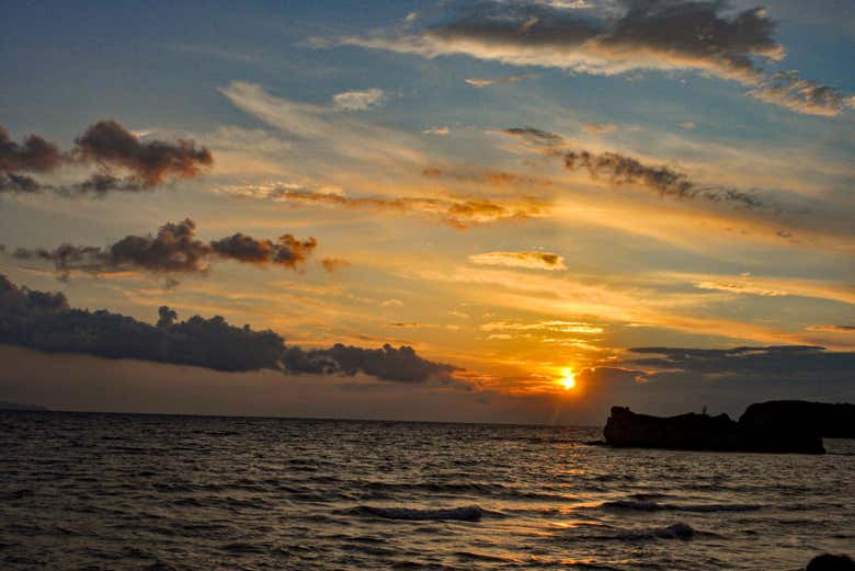 O entardecer sobre as águas de Bördübet