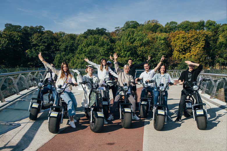 Disfrutando del tour en moto eléctrica