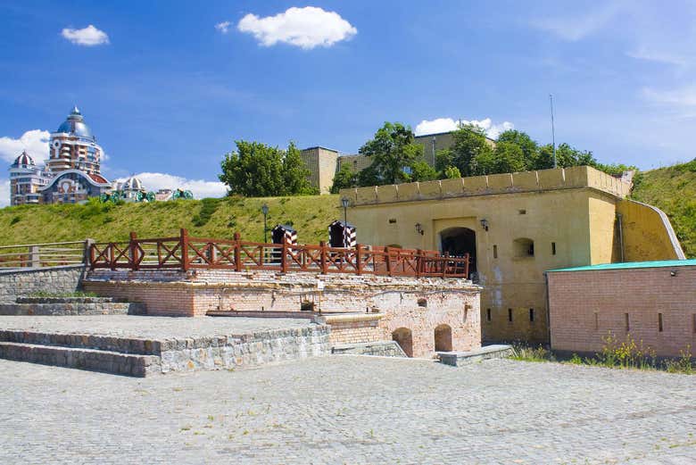Entrada a un túnel de la fortaleza